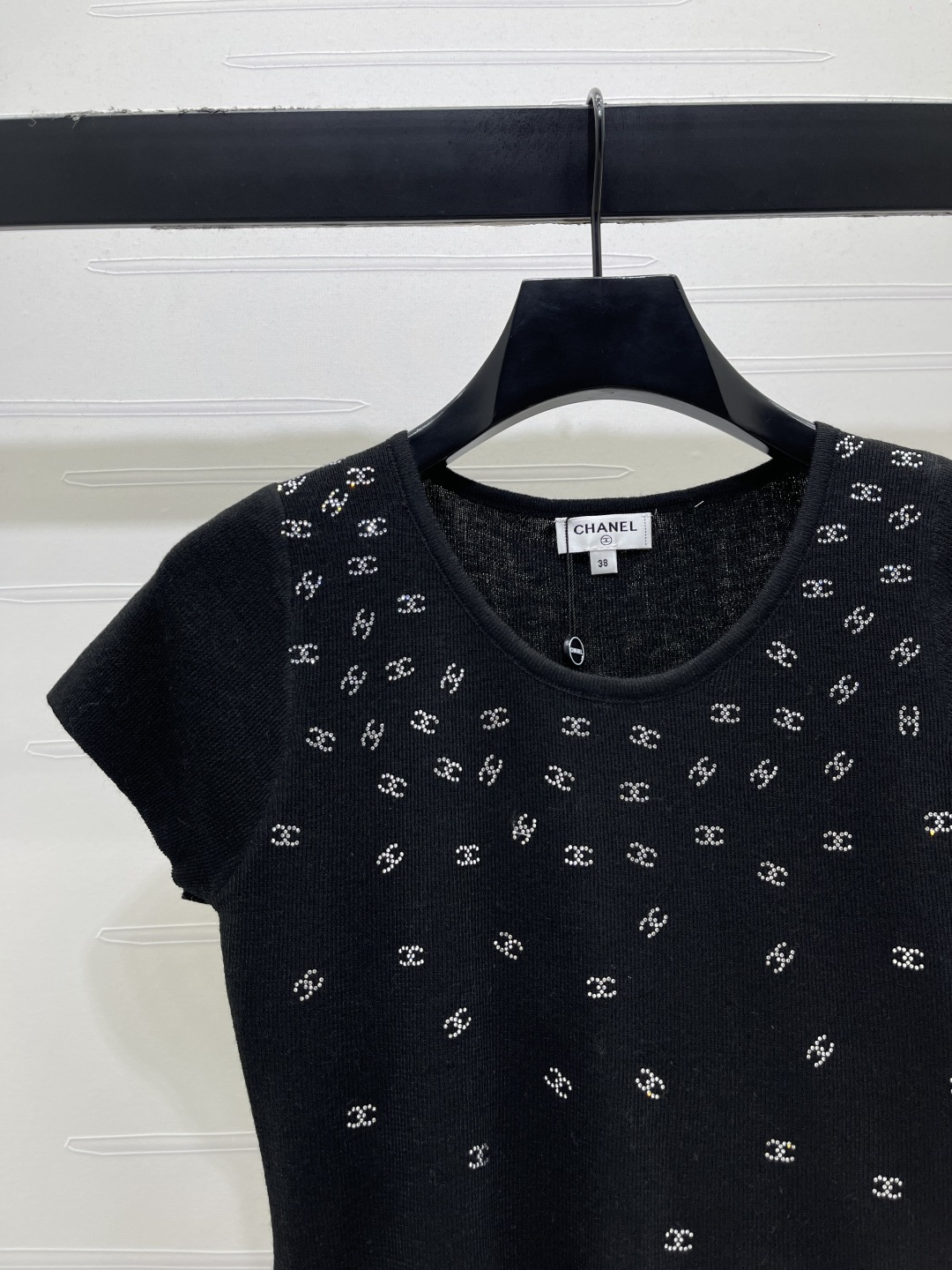 Women's short sleeves